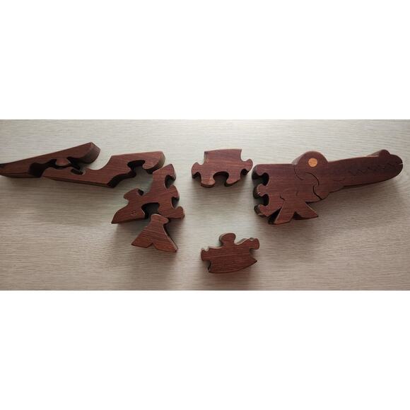 PUZZLE-ALLIGATOR-Hand Made-Wood-3-D-Shelf Decor-Artist Signed - Picture 3 of 10